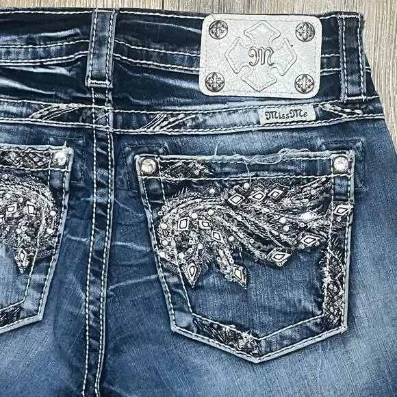 Miss Me Y2K Mid Rise Distressed Bling Wings Embroidered Shorts 25 Thick Stitch - Picture 3 of 9